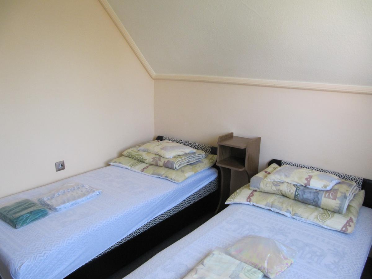 Babarczi Ueduelohaz Apartment Kiskunmajsa Luaran gambar